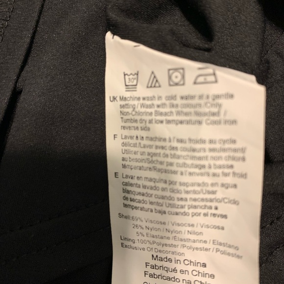 IMNYC black dress in size large.  Never worn - Picture 5 of 9